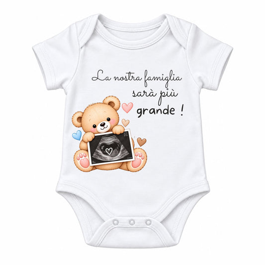 Body Neonato ''La nostra famiglia sarà più grande!'' | Annuncio Gravidanza | AMA SHOP